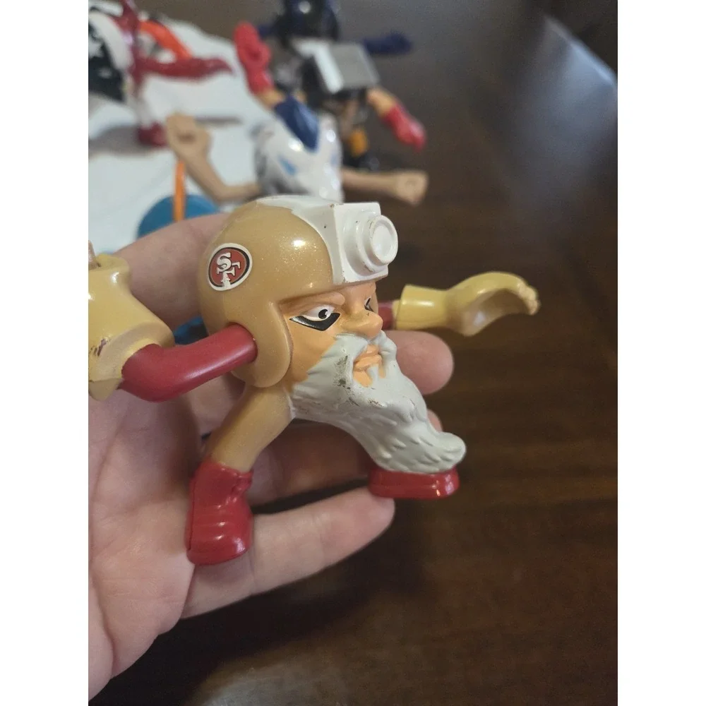 N/A 13 figures